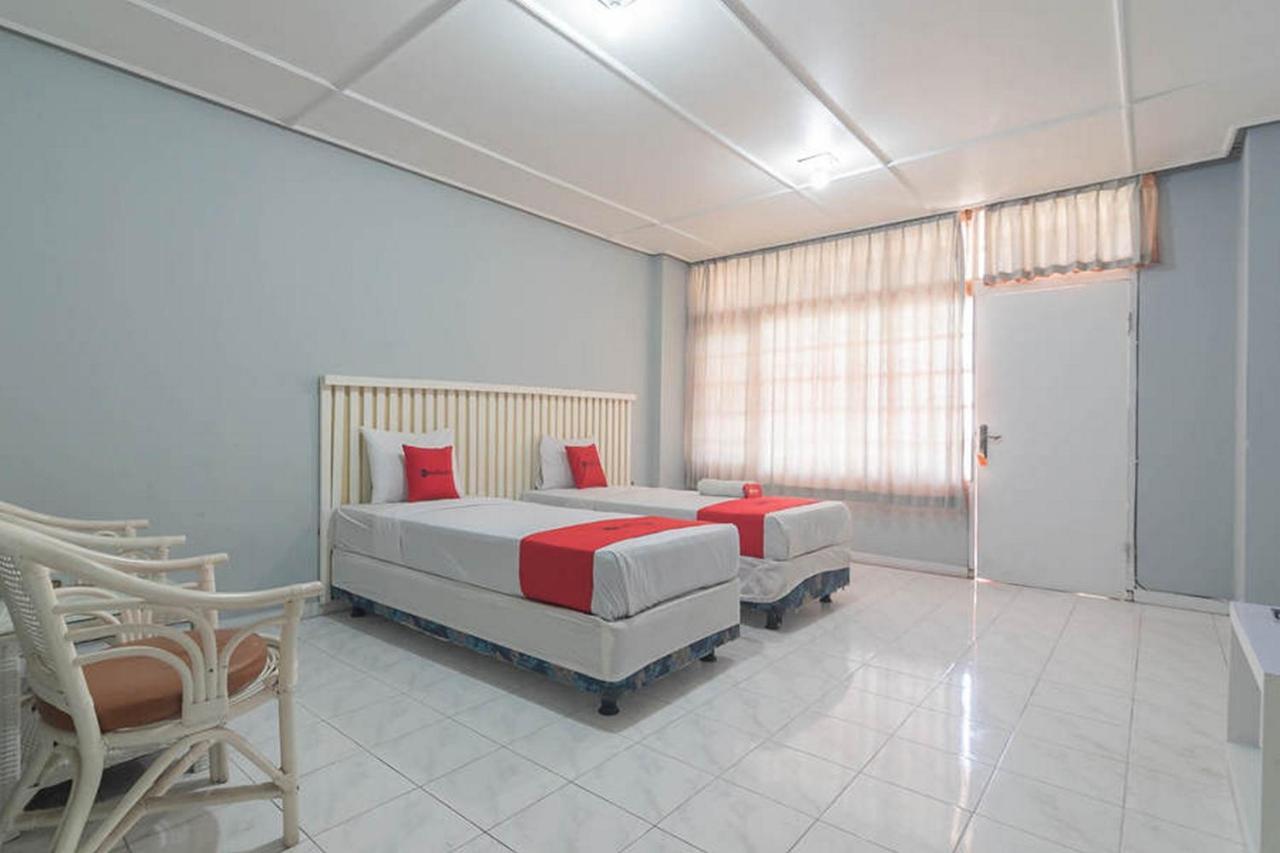 Reddoorz At Jalan Raya Lembang Hotel Padasul Exterior photo