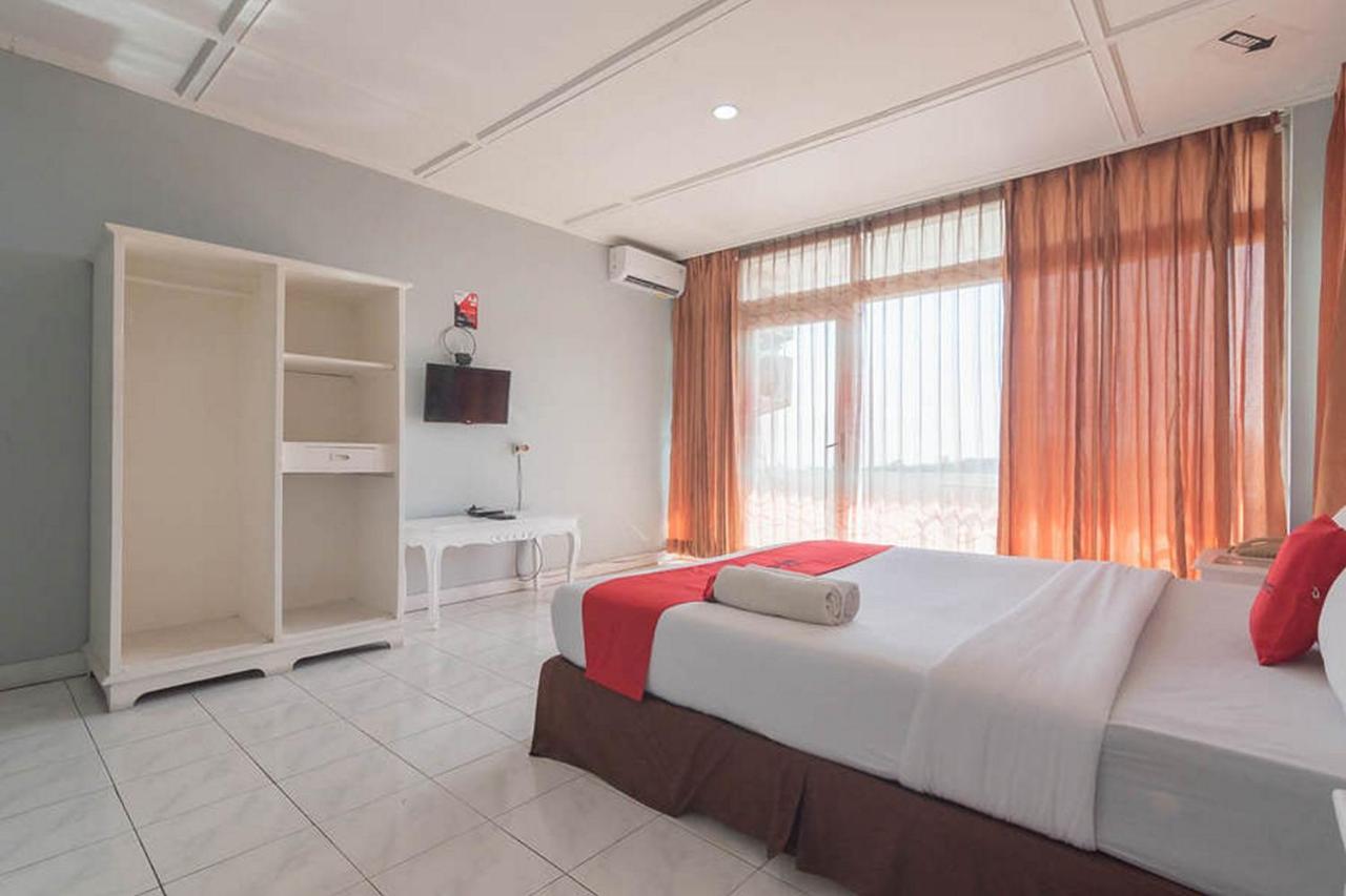 Reddoorz At Jalan Raya Lembang Hotel Padasul Exterior photo